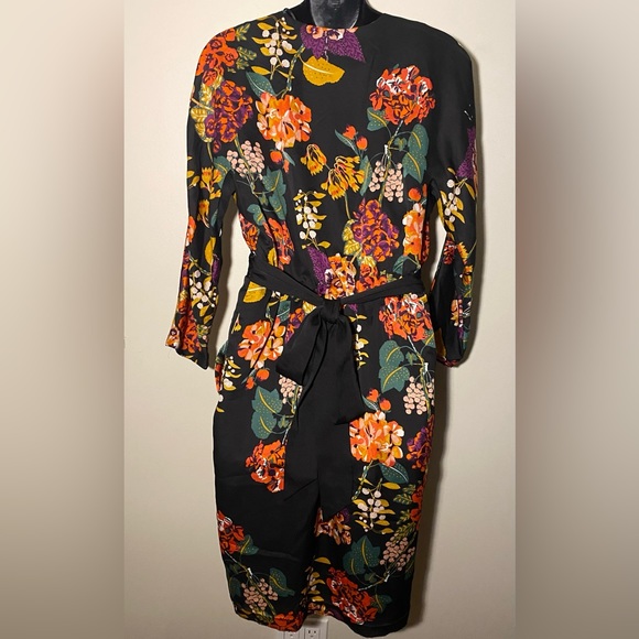 Floral dress - Picture 2 of 7